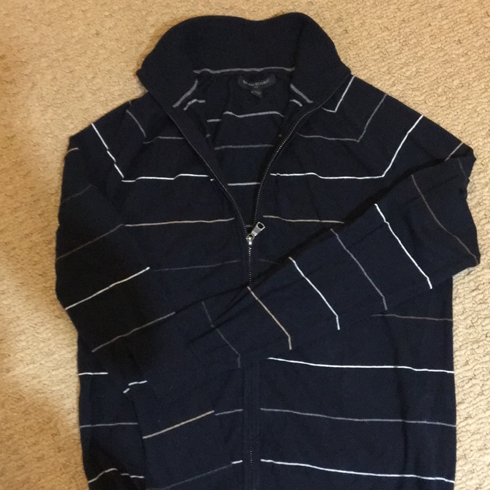 Banana republic men’s front zipper sweater/shirt